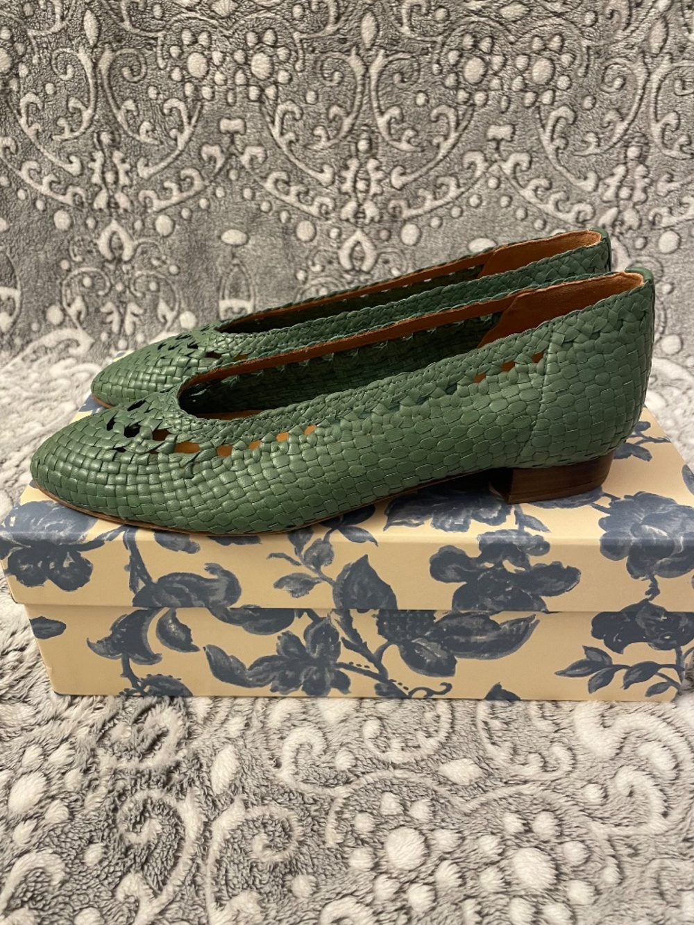 New in Box- Sezane Anya Ballerina Low Vert Green Woven - Size 38 - Picture 4 of 8